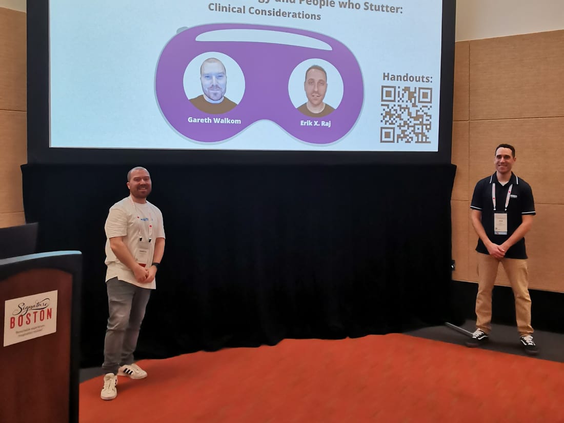 Gareth Walkom و Erik X Raj يقدّمان عرضًا عن الواقع الافتراضي والأشخاص الذين يتأتئون في ASHA Convention 2023، بوسطن